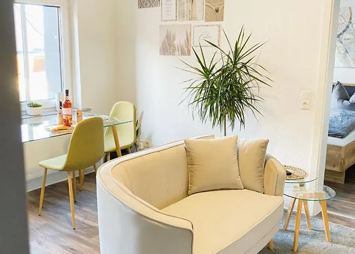 Aur Place Hell&Zentral X Arbeitsplatz Kingsize Bett Kaffee Wlan & Netflix - Perfekt Fuer Business & Paare