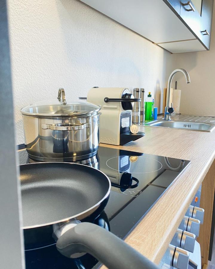 Apartment Aur Place Hell&zentral X Arbeitsplatz Kingsize Bett Kaffee Wlan & Netflix - Perfekt Fur Business & Paare Magdeburg