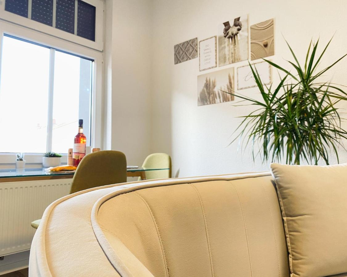 Aur Place Hell&zentral X Arbeitsplatz Kingsize Bett Kaffee Wlan & Netflix - Perfekt Fur Business & Paare * Magdeburg