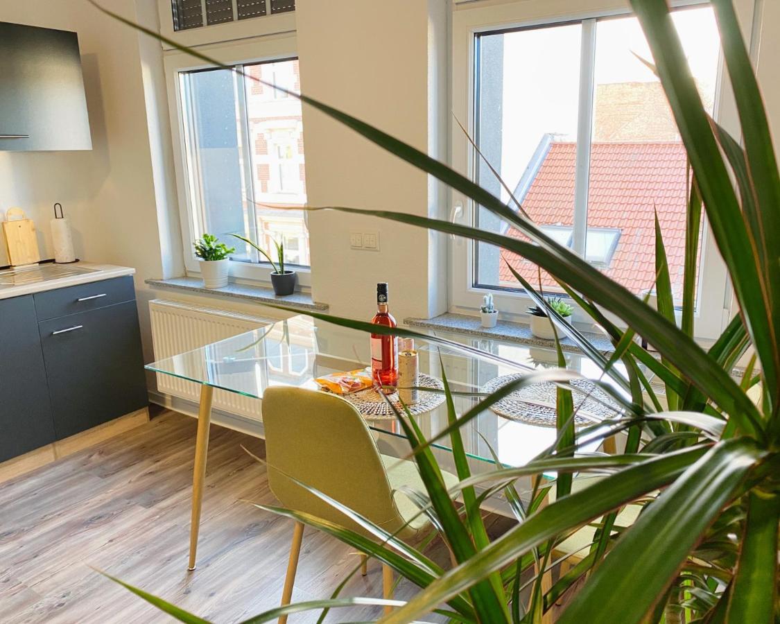 Aur Place Hell&zentral X Arbeitsplatz Kingsize Bett Kaffee Wlan & Netflix - Perfekt Fur Business & Paare Apartment